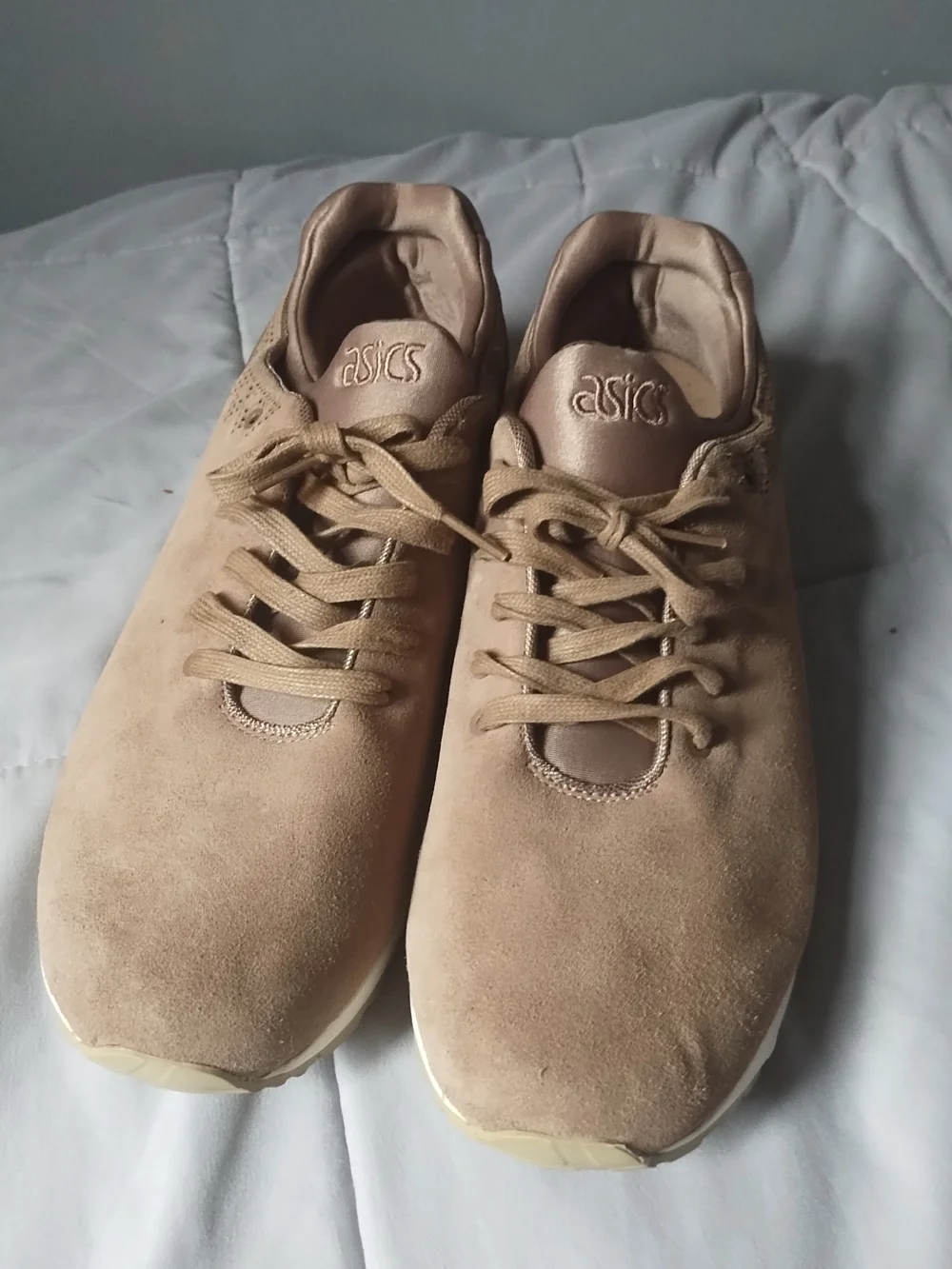 ASICS Men's Taupe Suede Low-Profile Sneakers with Cream Sole